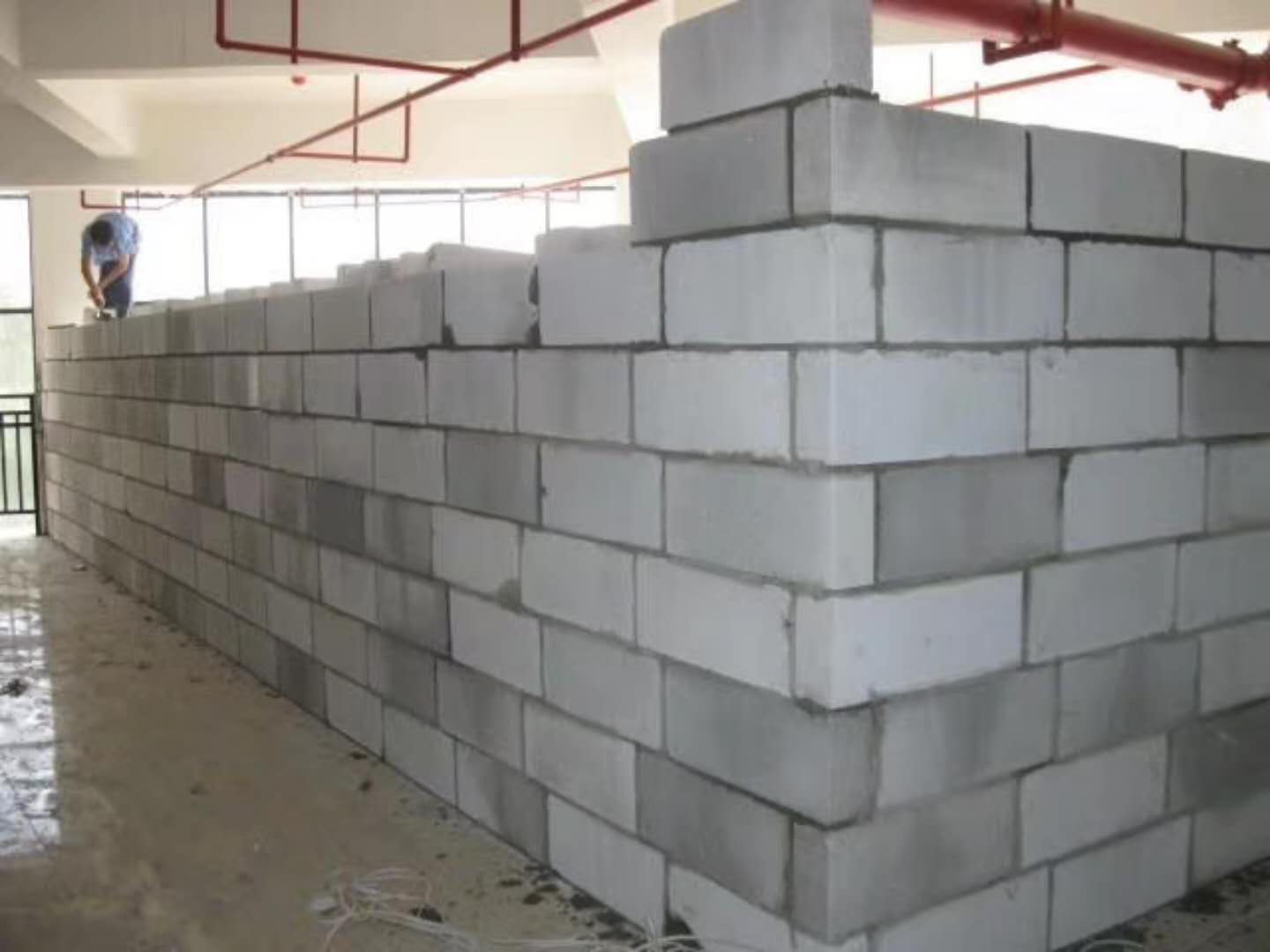 淅川蒸压加气混凝土砌块承重墙静力和抗震性能的研究